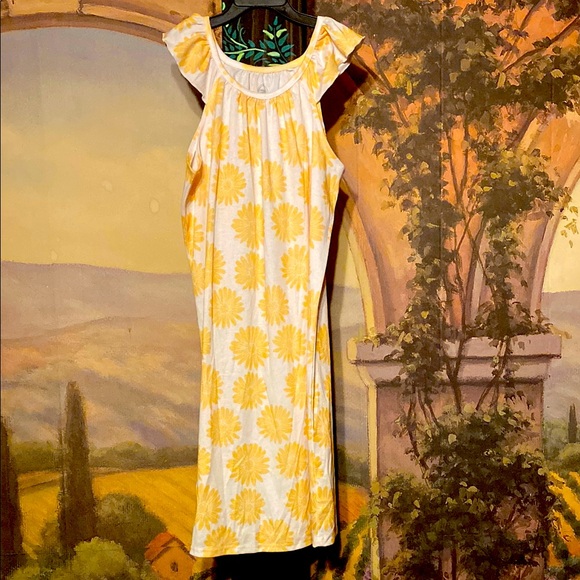 wonder nation Other - Yellow Daisy Pattern Flutter Sleeve Dress NWOT